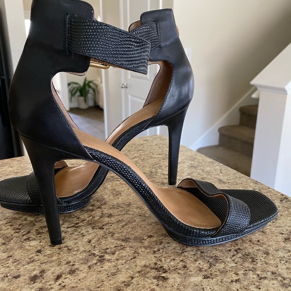 Calvin Klein black heels - Picture 5 of 12